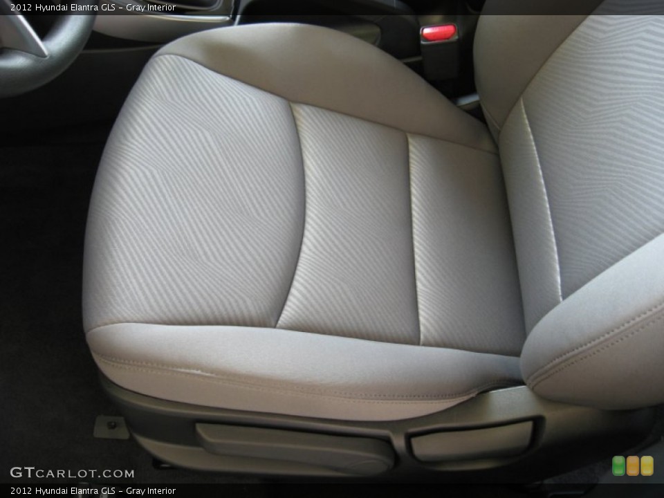 Gray Interior Photo for the 2012 Hyundai Elantra GLS #52924105