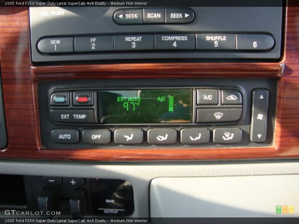Medium Flint Interior Controls for the 2005 Ford F350 Super Duty Lariat SuperCab 4x4 Dually #52924930