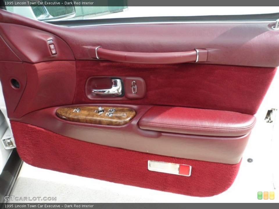 Dark Red Interior Door Panel for the 1995 Lincoln Town Car Executive #52925176