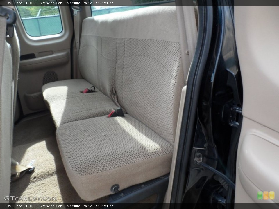 Medium Prairie Tan Interior Photo for the 1999 Ford F150 XL Extended Cab #52925791