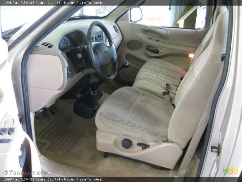 Medium Prairie Tan Interior Photo for the 1998 Ford F150 XLT Regular Cab 4x4 #52929033