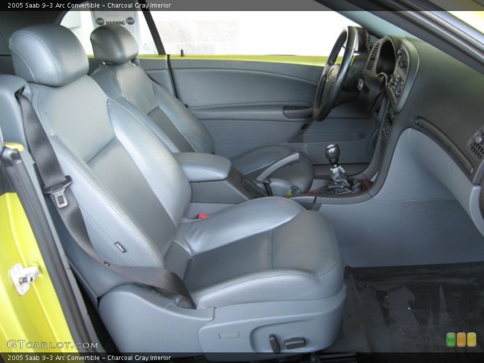 Charcoal Gray Interior Photo for the 2005 Saab 9-3 Arc Convertible #52929951