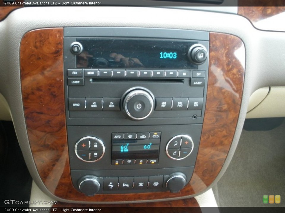 Light Cashmere Interior Audio System for the 2009 Chevrolet Avalanche LTZ #52938372