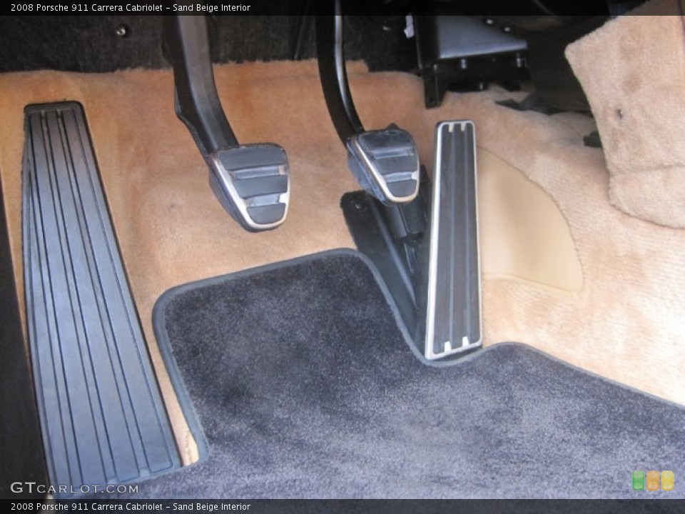 Sand Beige Interior Controls for the 2008 Porsche 911 Carrera Cabriolet #52940268