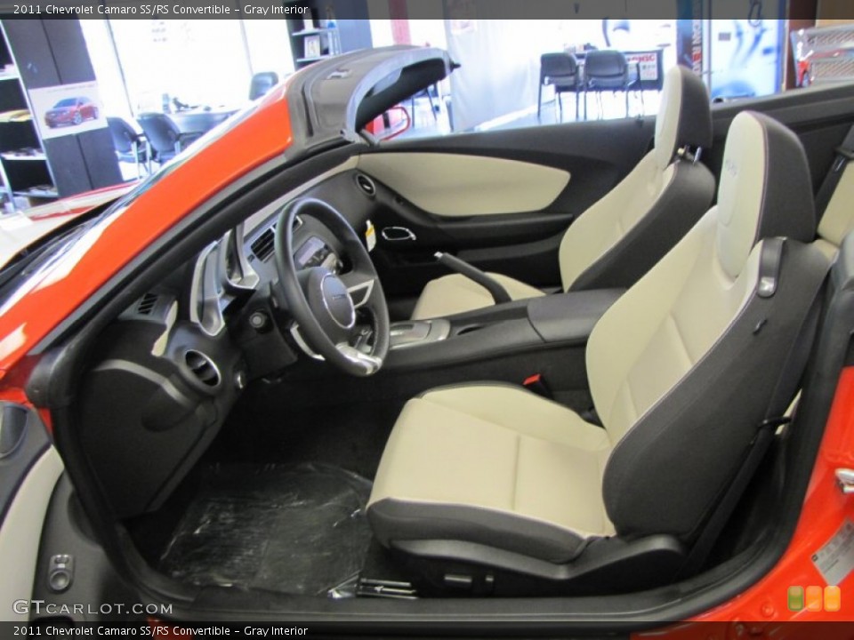 Gray Interior Photo for the 2011 Chevrolet Camaro SS/RS Convertible #52940403