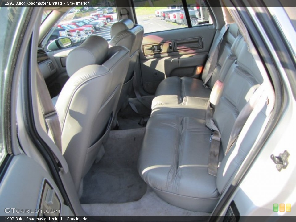 Gray Interior Photo for the 1992 Buick Roadmaster Limited #52942560