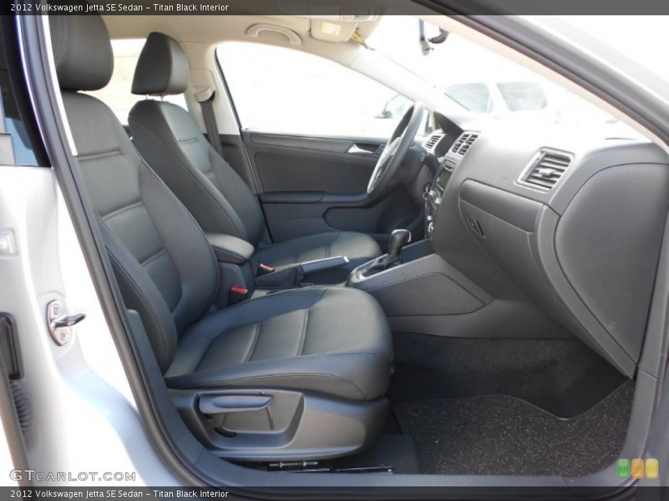 Titan Black Interior Photo for the 2012 Volkswagen Jetta SE Sedan #52949475