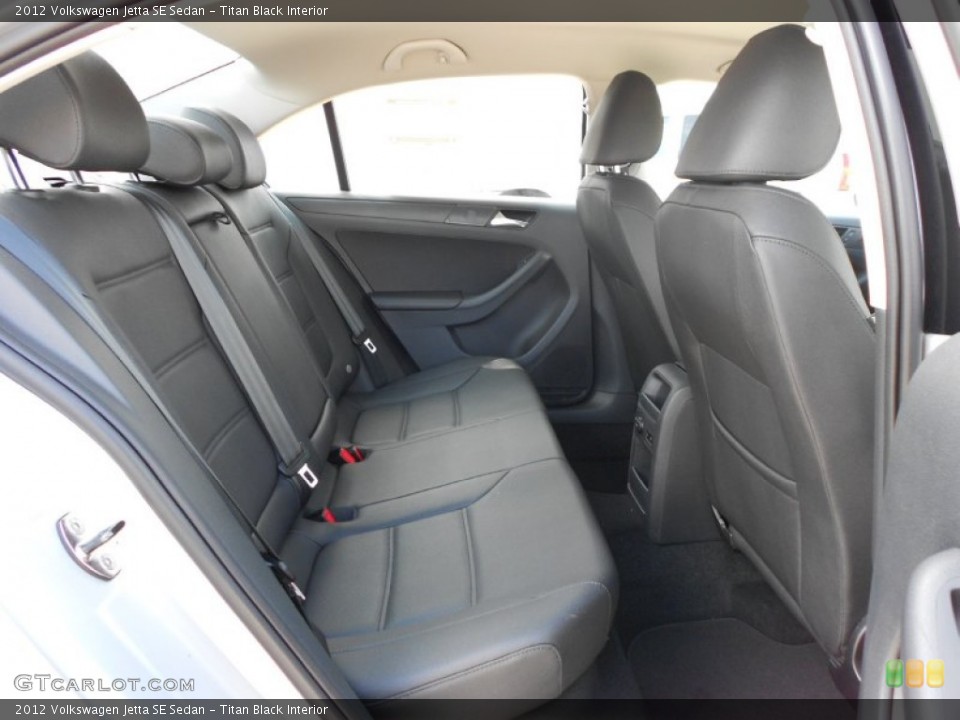 Titan Black Interior Photo for the 2012 Volkswagen Jetta SE Sedan #52949487