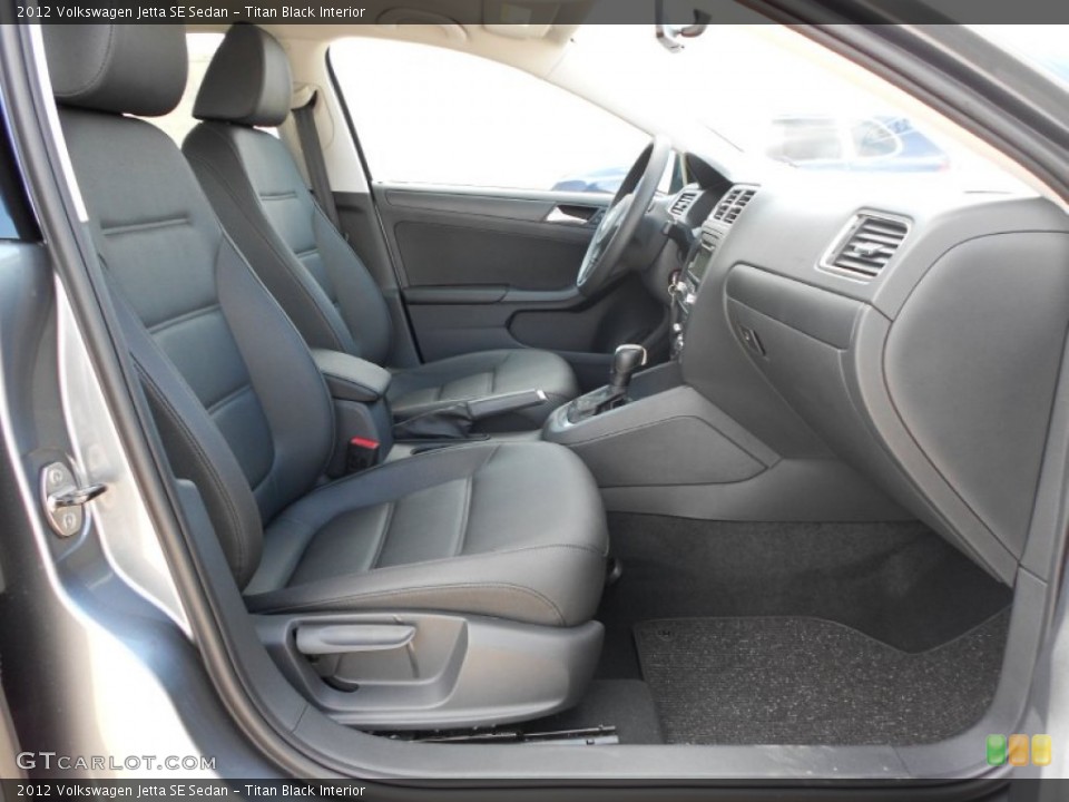 Titan Black Interior Photo for the 2012 Volkswagen Jetta SE Sedan #52950567