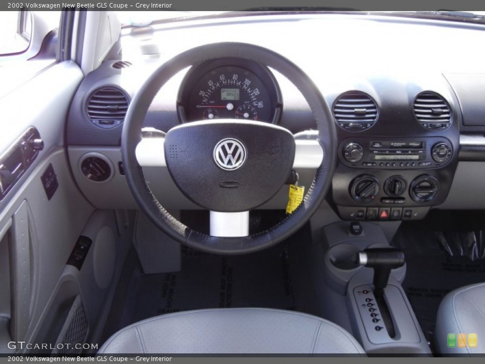 Grey Interior Controls for the 2002 Volkswagen New Beetle GLS Coupe #52955025