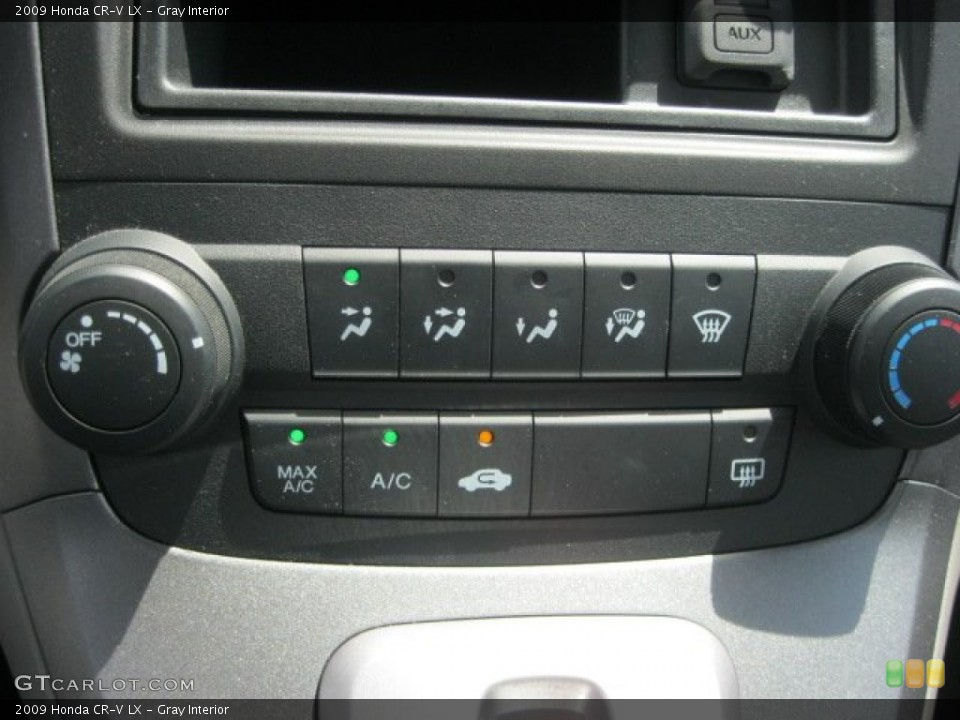 Gray Interior Controls for the 2009 Honda CR-V LX #52959126