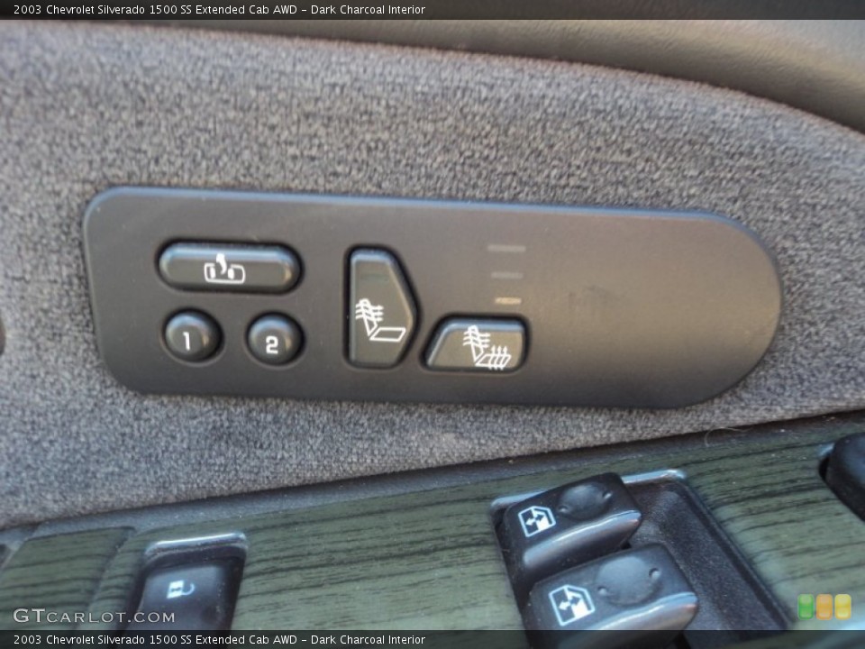 Dark Charcoal Interior Controls for the 2003 Chevrolet Silverado 1500 SS Extended Cab AWD #52962000