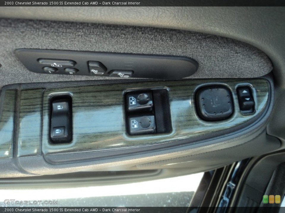 Dark Charcoal Interior Controls for the 2003 Chevrolet Silverado 1500 SS Extended Cab AWD #52962015