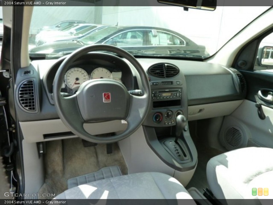 Gray Interior Photo for the 2004 Saturn VUE AWD #52963926