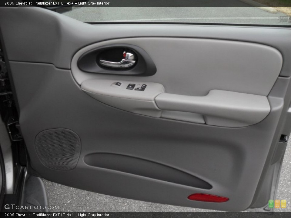 Light Gray Interior Door Panel for the 2006 Chevrolet TrailBlazer EXT LT 4x4 #52965051