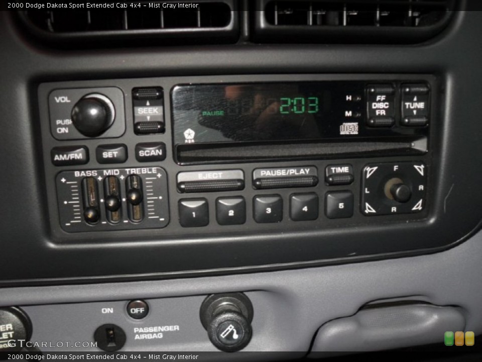 Mist Gray Interior Audio System for the 2000 Dodge Dakota Sport Extended Cab 4x4 #52966422