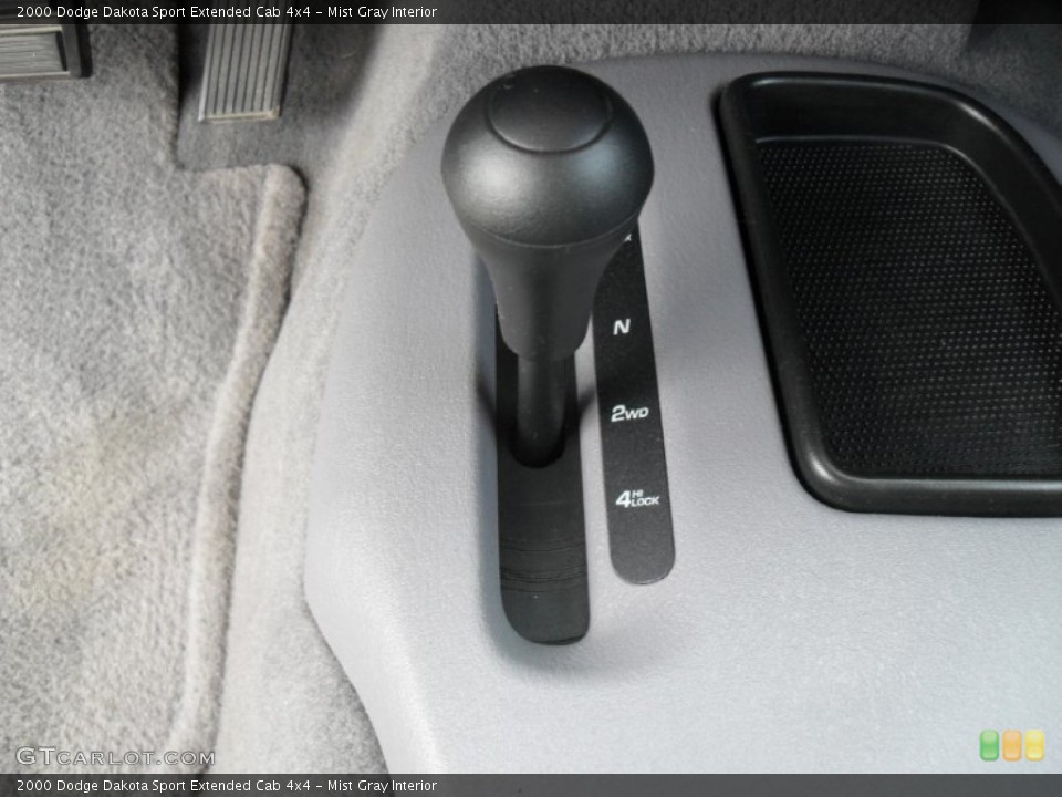 Mist Gray Interior Controls for the 2000 Dodge Dakota Sport Extended Cab 4x4 #52966434