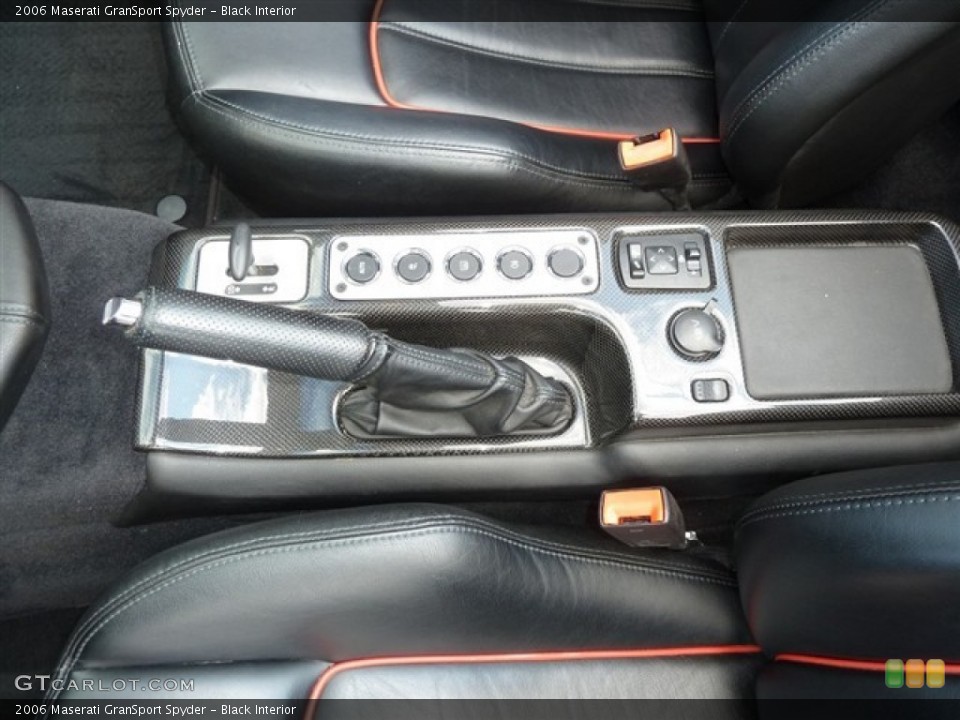 Black Interior Controls for the 2006 Maserati GranSport Spyder #52974400