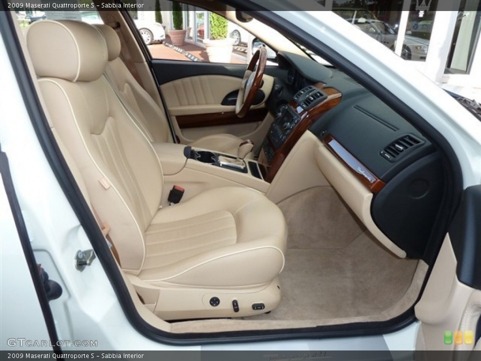 Sabbia Interior Photo for the 2009 Maserati Quattroporte S #52974793