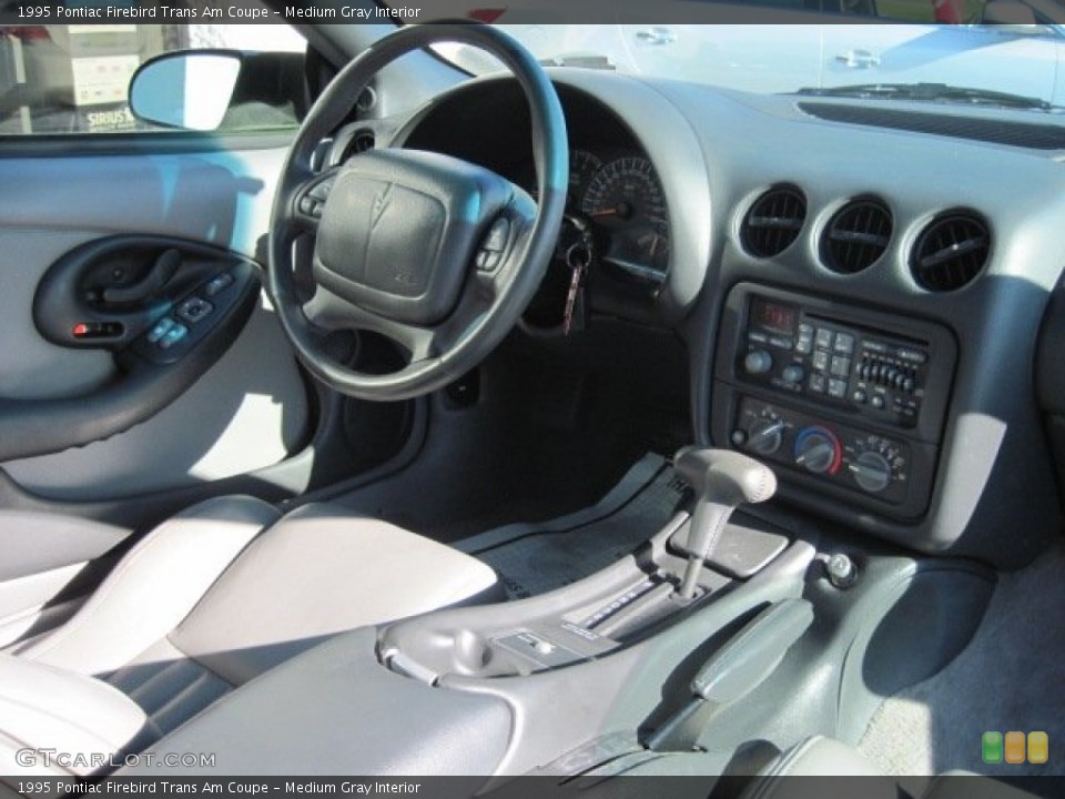 Medium Gray Interior Photo for the 1995 Pontiac Firebird Trans Am Coupe #52976443