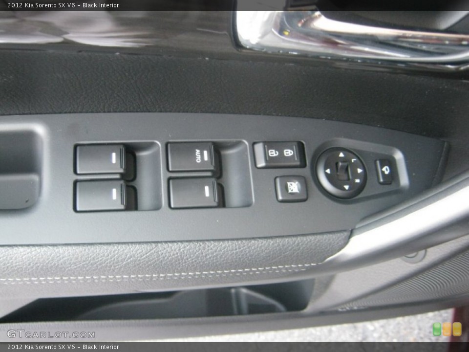 Black Interior Controls for the 2012 Kia Sorento SX V6 #52977598