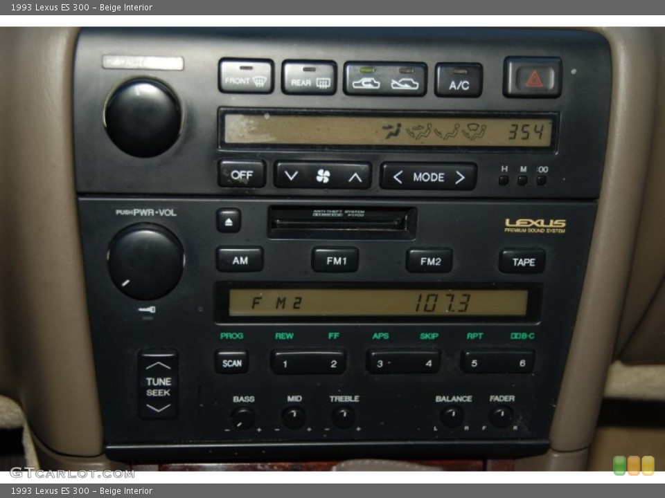 Beige Interior Controls for the 1993 Lexus ES 300 #52978798
