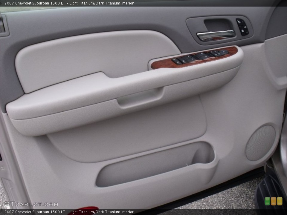 Light Titanium/Dark Titanium Interior Door Panel for the 2007 Chevrolet Suburban 1500 LT #52979443
