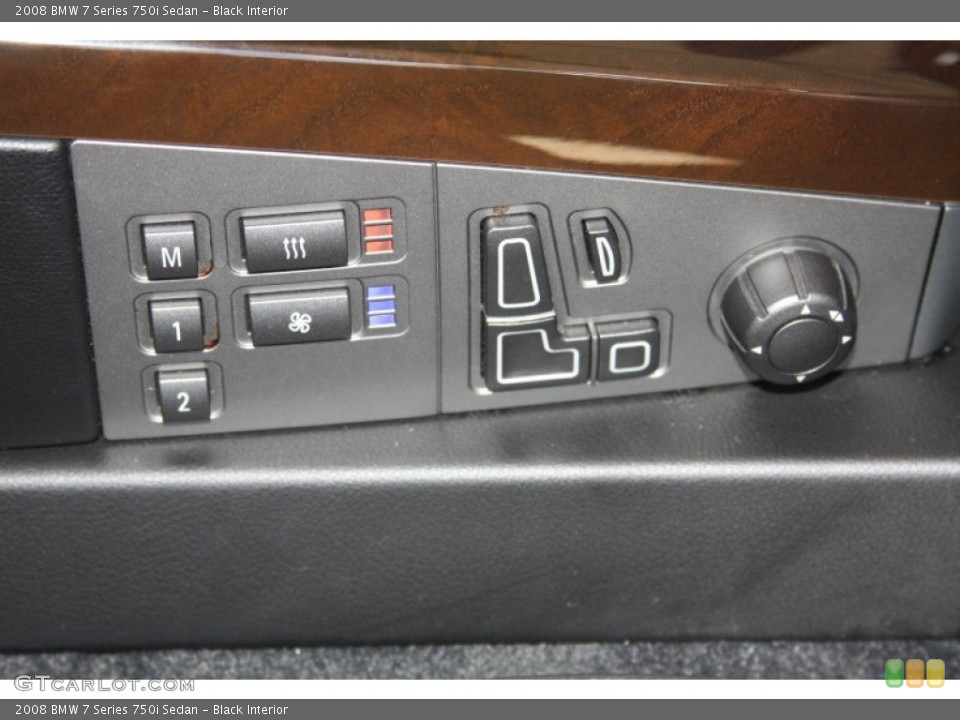 Black Interior Controls for the 2008 BMW 7 Series 750i Sedan #52994335