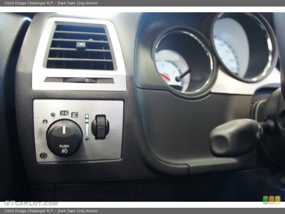 Dark Slate Gray Interior Controls for the 2009 Dodge Challenger R/T #52997143