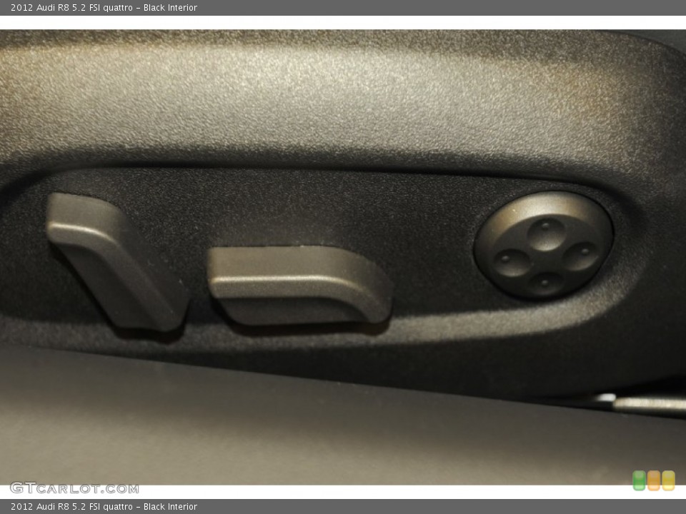 Black Interior Controls for the 2012 Audi R8 5.2 FSI quattro #52997980