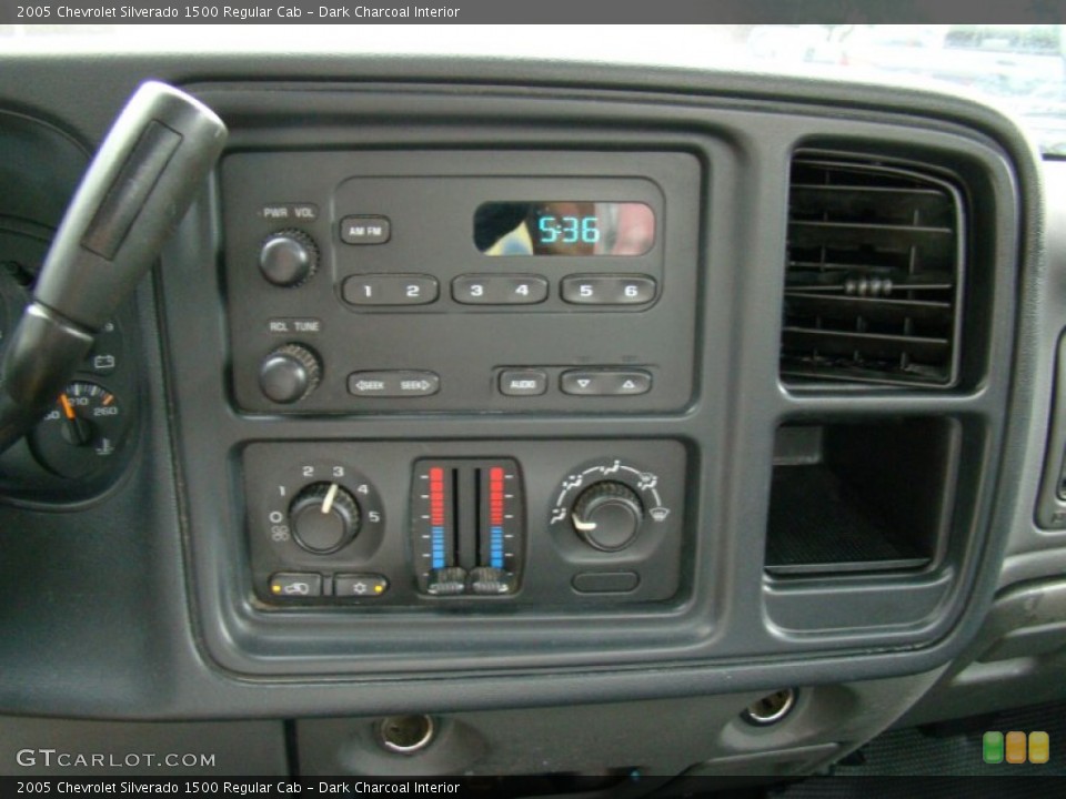 Dark Charcoal Interior Audio System for the 2005 Chevrolet Silverado 1500 Regular Cab #53000263