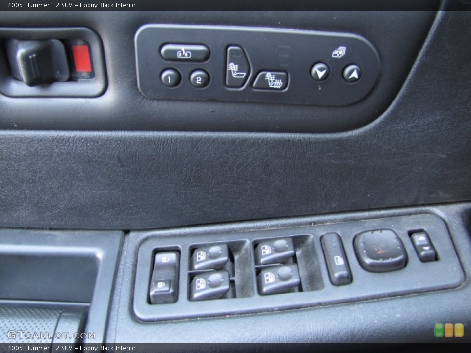 Ebony Black Interior Controls for the 2005 Hummer H2 SUV #53003776