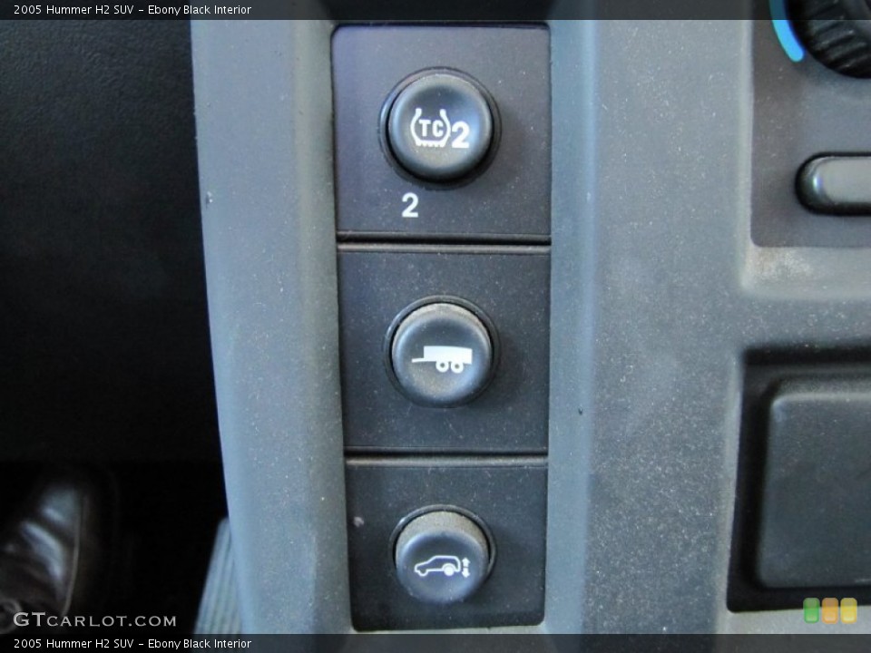 Ebony Black Interior Controls for the 2005 Hummer H2 SUV #53003794