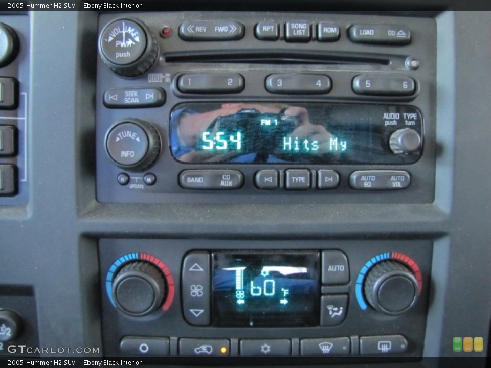 Ebony Black Interior Controls for the 2005 Hummer H2 SUV #53003824