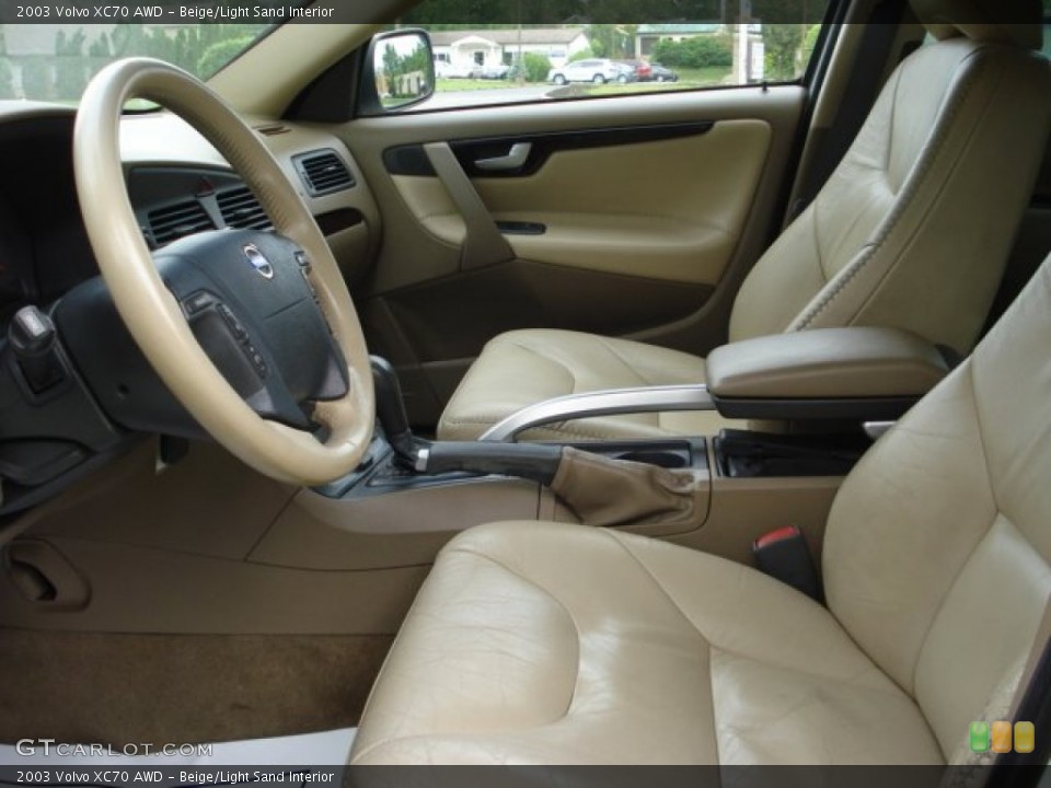 Beige/Light Sand Interior Photo for the 2003 Volvo XC70 AWD #53008844