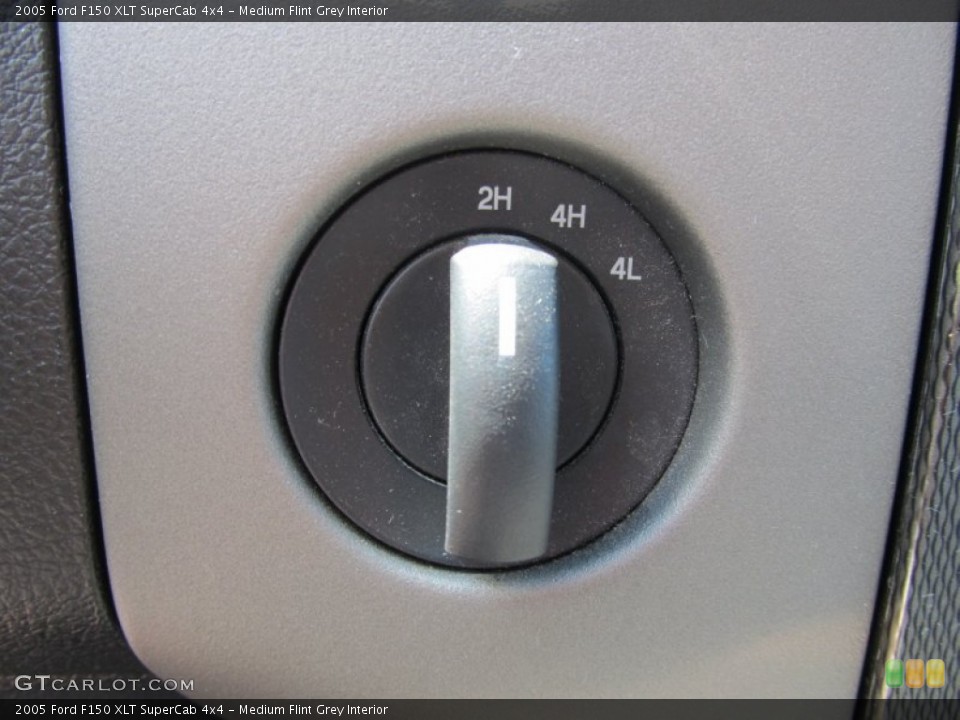 Medium Flint Grey Interior Controls for the 2005 Ford F150 XLT SuperCab 4x4 #53015603