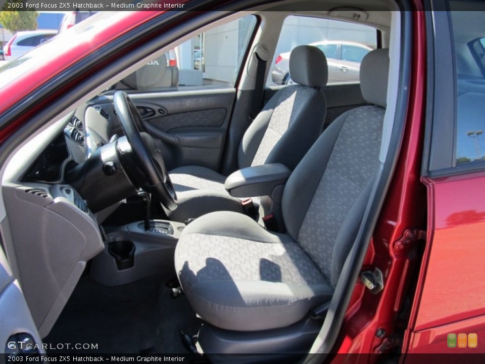 Medium Graphite Interior Photo for the 2003 Ford Focus ZX5 Hatchback #53019071