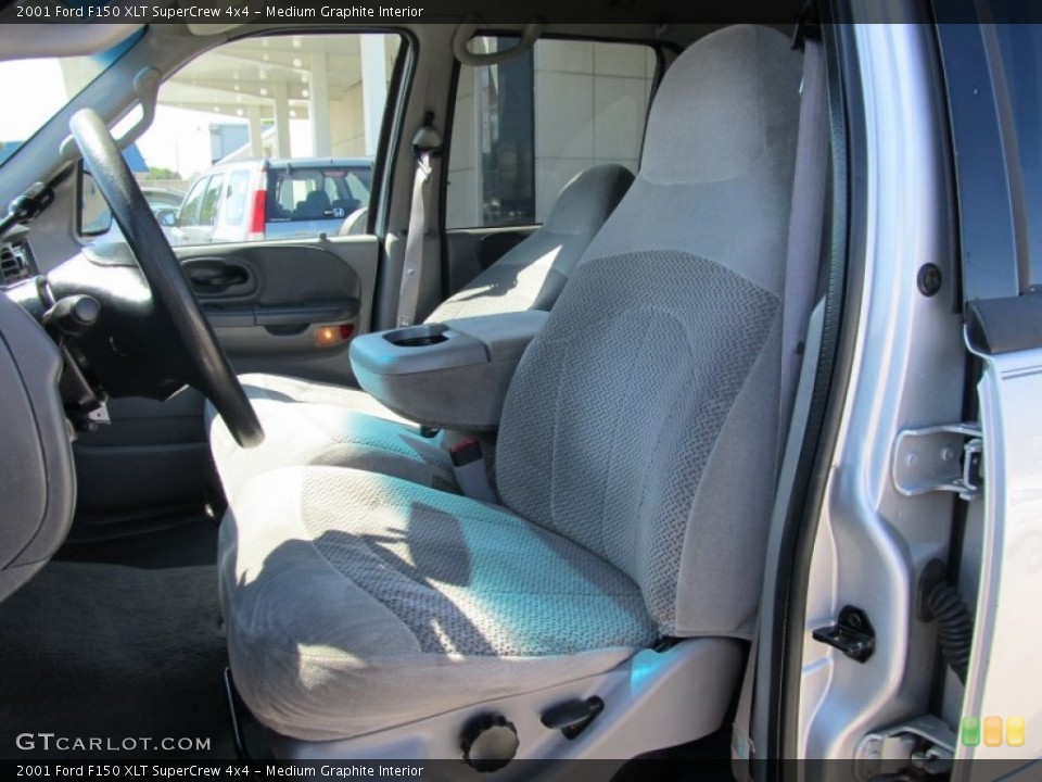 Medium Graphite Interior Photo for the 2001 Ford F150 XLT SuperCrew 4x4 #53019371