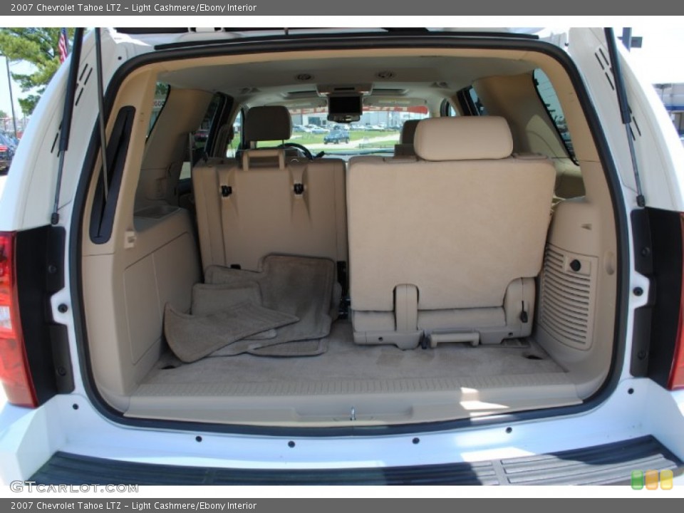 Light Cashmere/Ebony Interior Trunk for the 2007 Chevrolet Tahoe LTZ #53021969