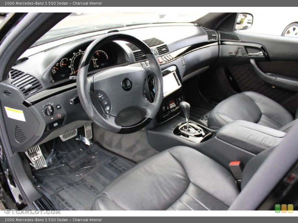 Charcoal Interior Photo for the 2000 Mercedes-Benz S 500 Sedan #53025338