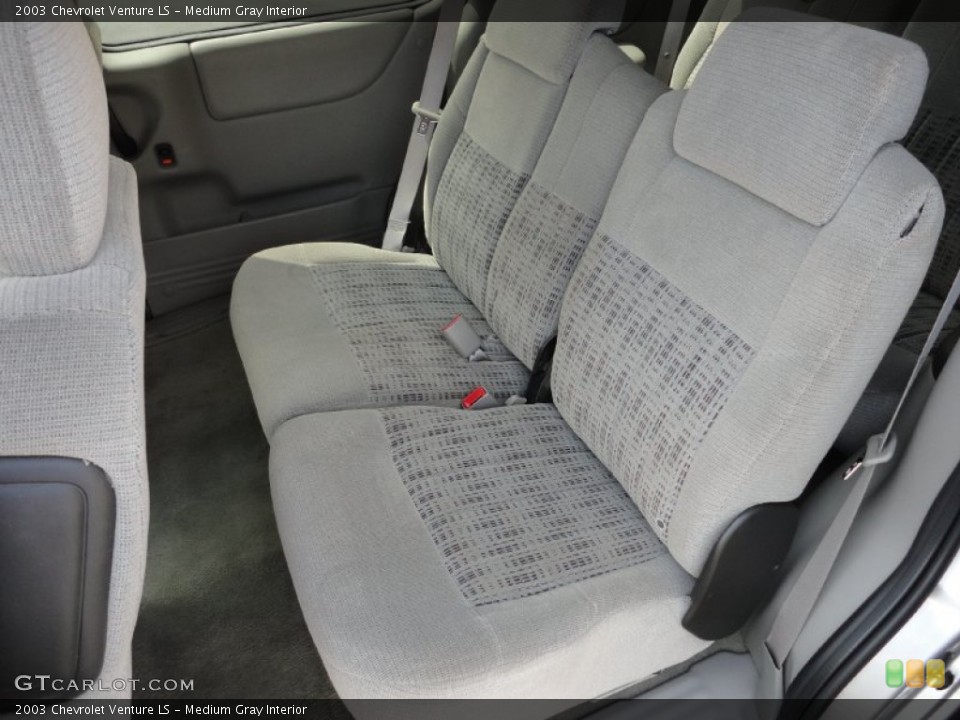 Medium Gray Interior Photo for the 2003 Chevrolet Venture LS #53028347