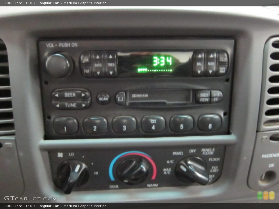 Medium Graphite Interior Audio System for the 2000 Ford F150 XL Regular Cab #53028542