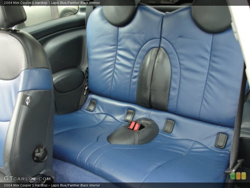 Lapis Blue/Panther Black Interior Photo for the 2004 Mini Cooper S Hardtop #53033171
