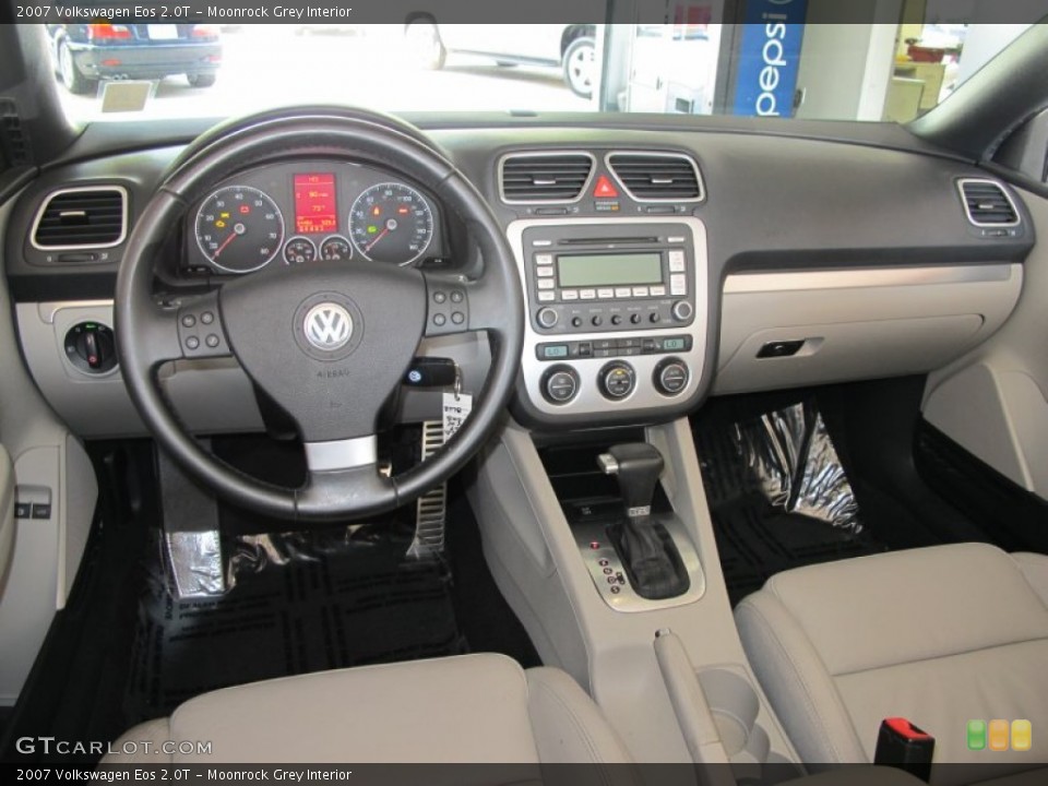 Moonrock Grey Interior Photo for the 2007 Volkswagen Eos 2.0T #53042438