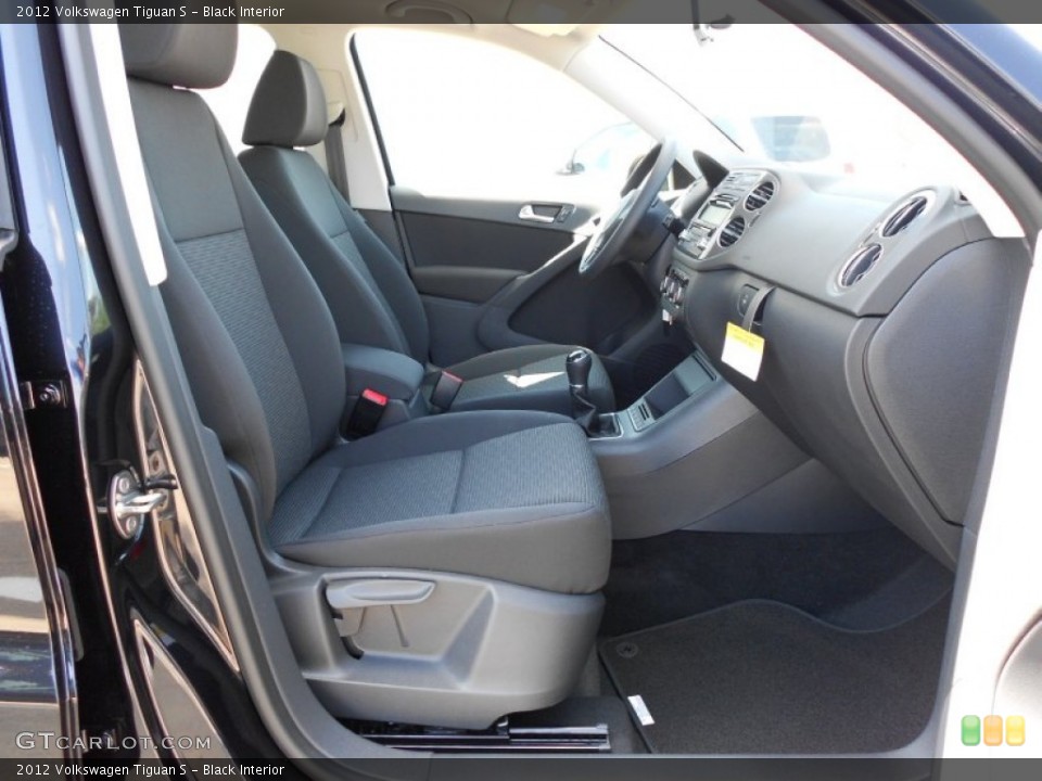Black Interior Photo for the 2012 Volkswagen Tiguan S #53046929