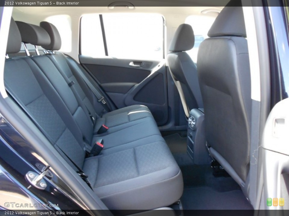 Black Interior Photo for the 2012 Volkswagen Tiguan S #53046935