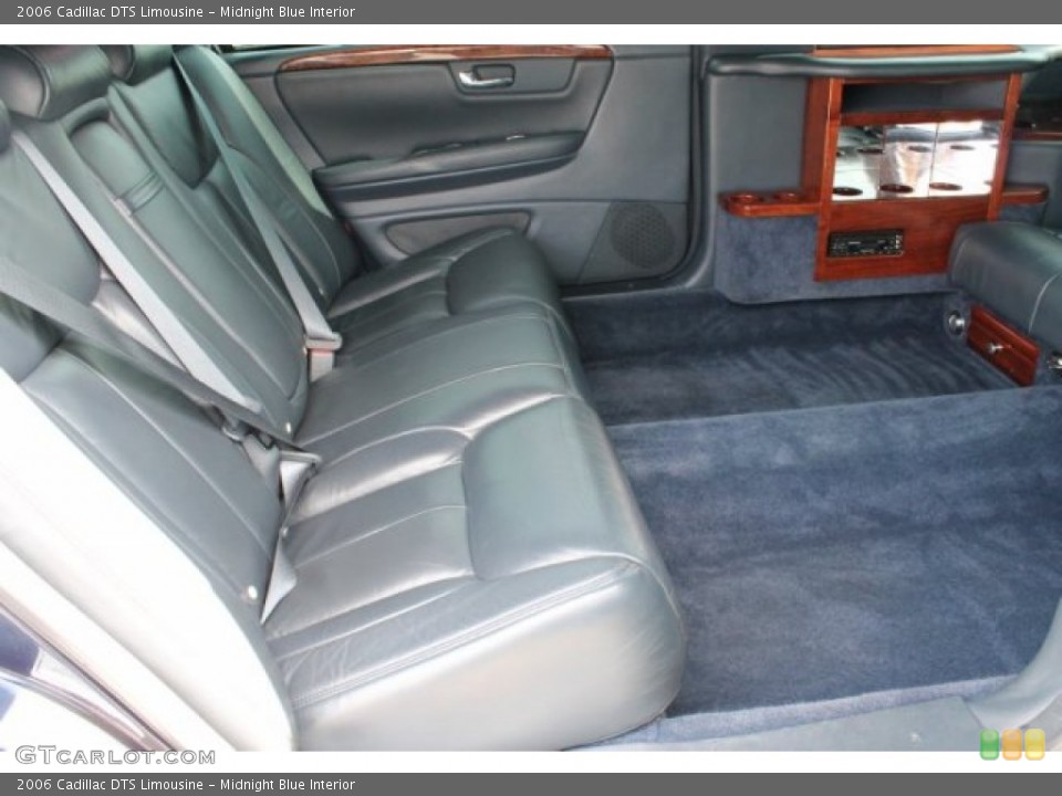 Midnight Blue Interior Photo for the 2006 Cadillac DTS Limousine #53047157