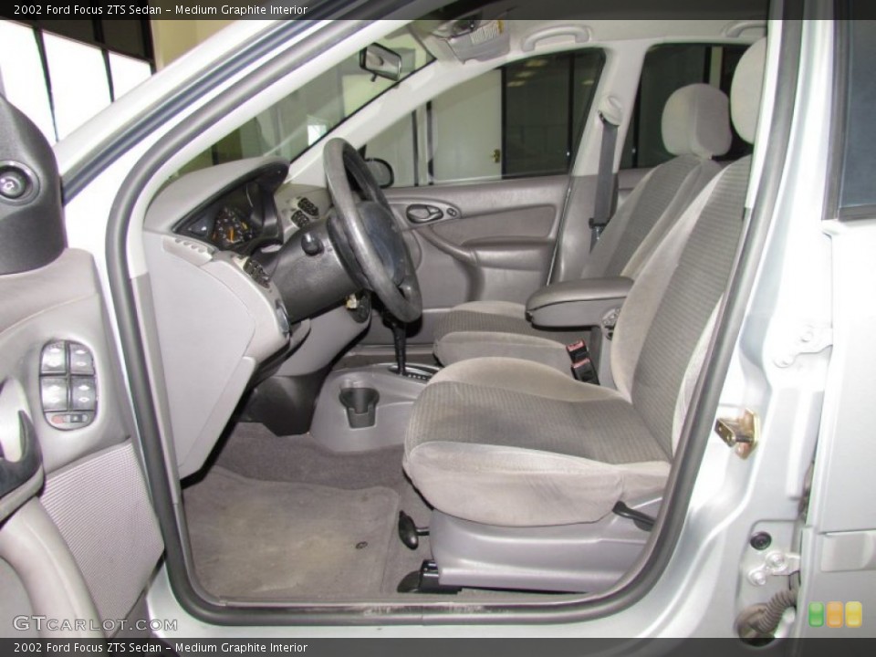 Medium Graphite Interior Photo for the 2002 Ford Focus ZTS Sedan #53048774