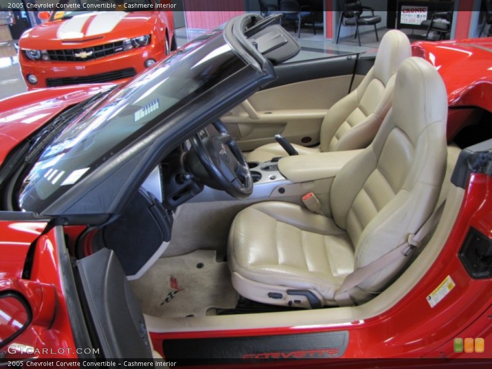 Cashmere Interior Photo for the 2005 Chevrolet Corvette Convertible #53056724