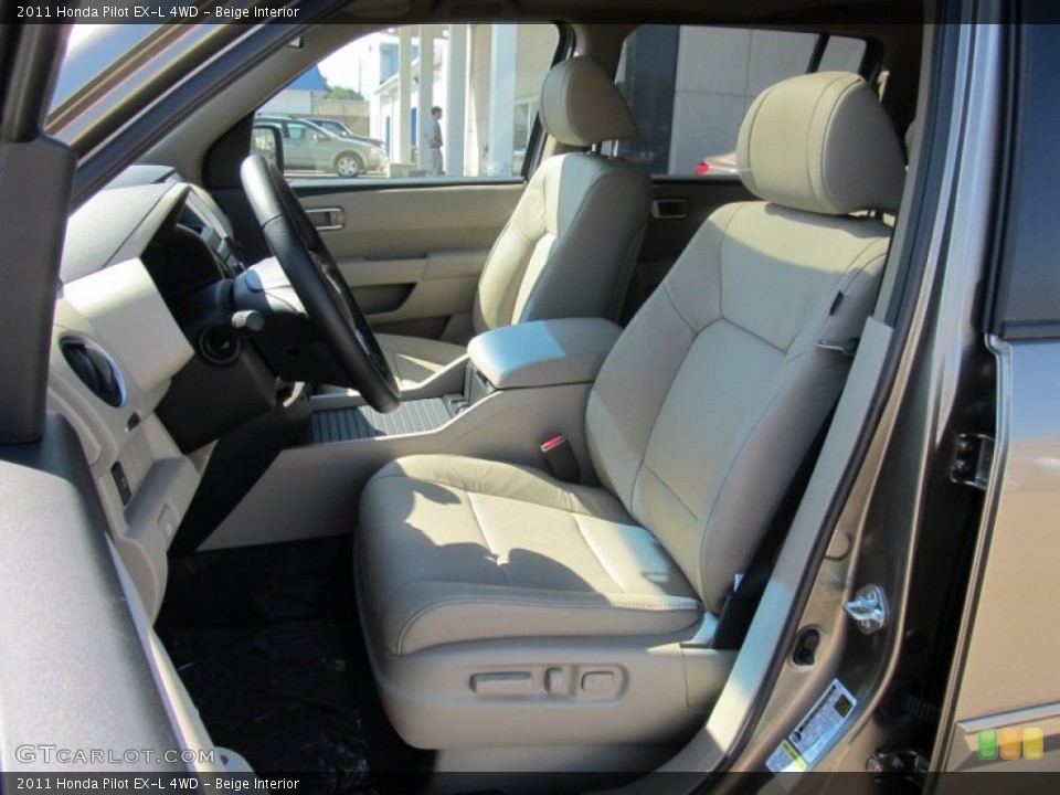 Beige Interior Photo for the 2011 Honda Pilot EX-L 4WD #53066962